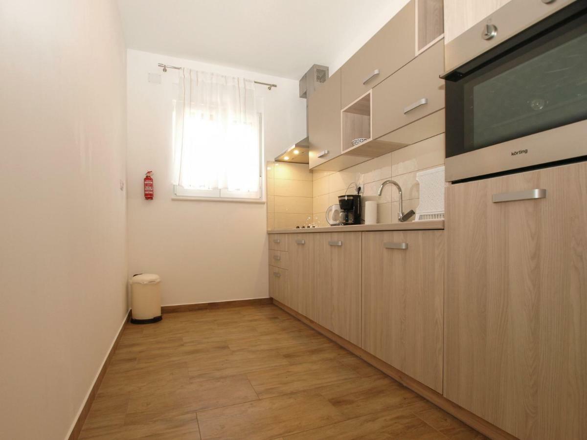 4 Stars Apartments-Pikula Fažana Eksteriør billede