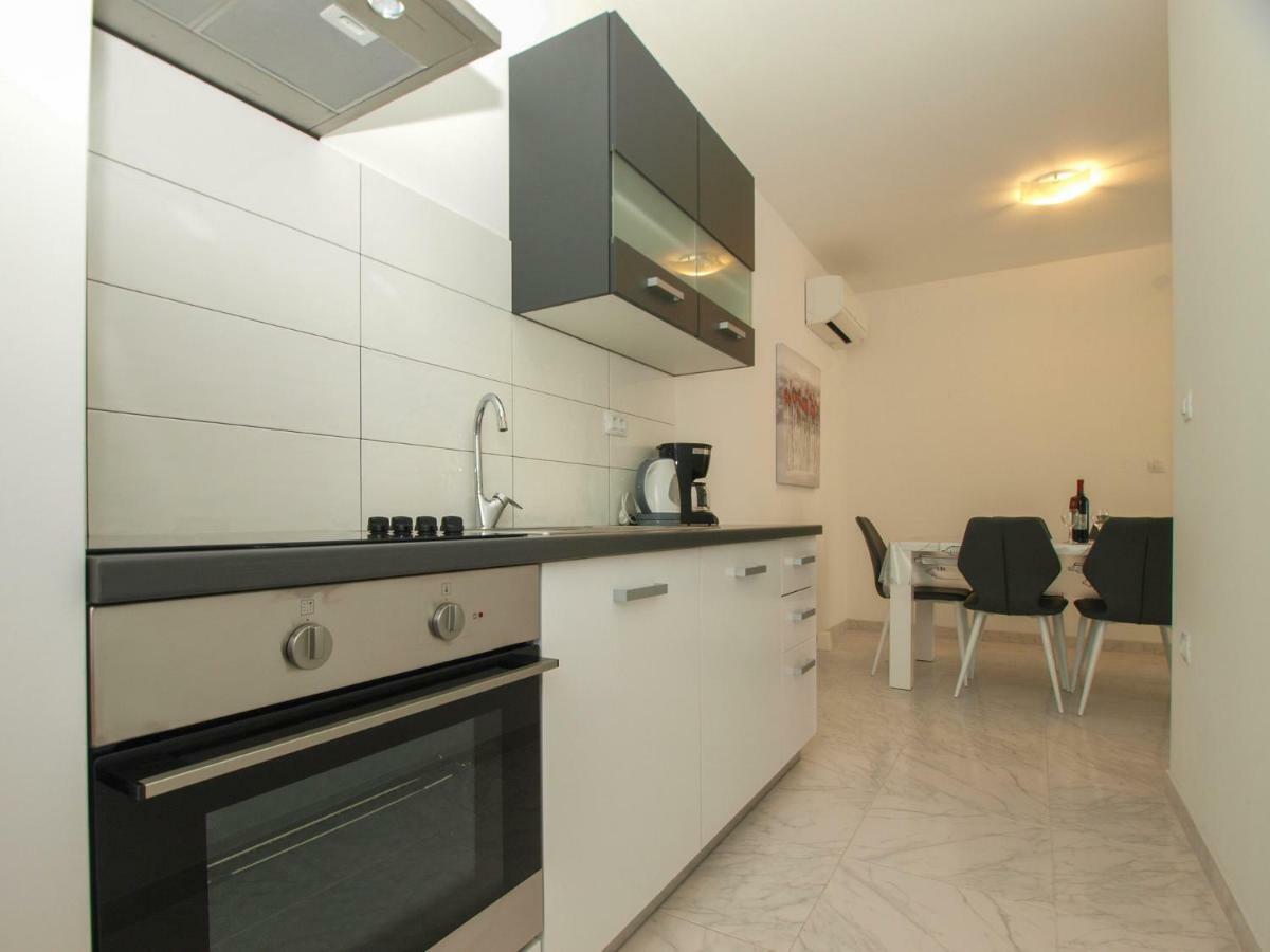 4 Stars Apartments-Pikula Fažana Eksteriør billede