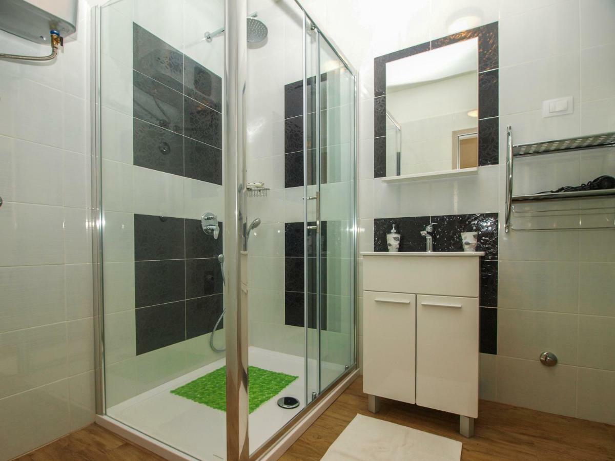 4 Stars Apartments-Pikula Fažana Eksteriør billede