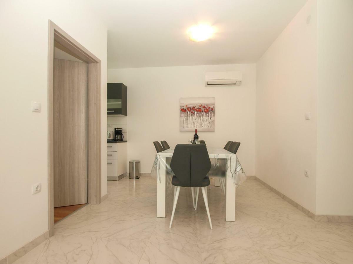 4 Stars Apartments-Pikula Fažana Eksteriør billede