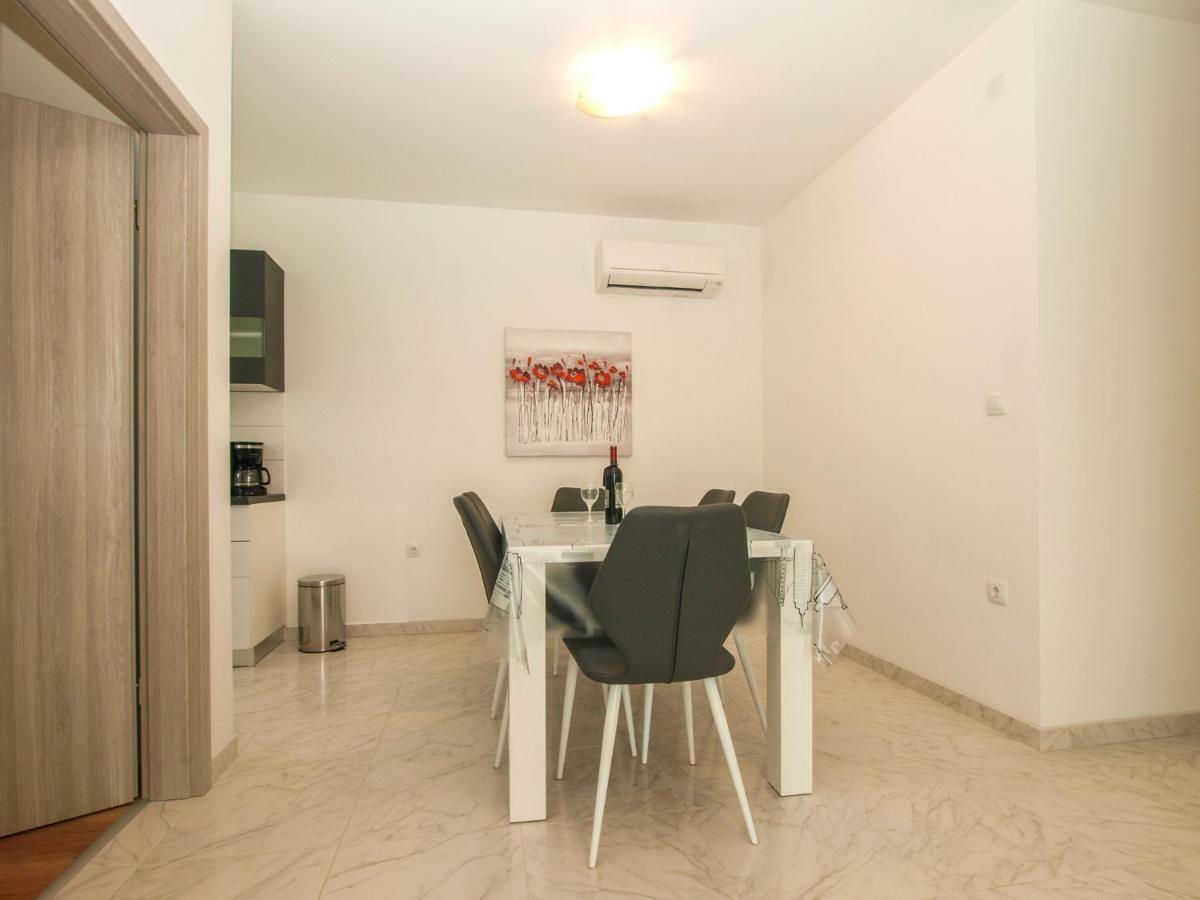 4 Stars Apartments-Pikula Fažana Eksteriør billede