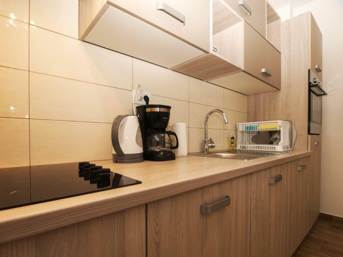 4 Stars Apartments-Pikula Fažana Eksteriør billede
