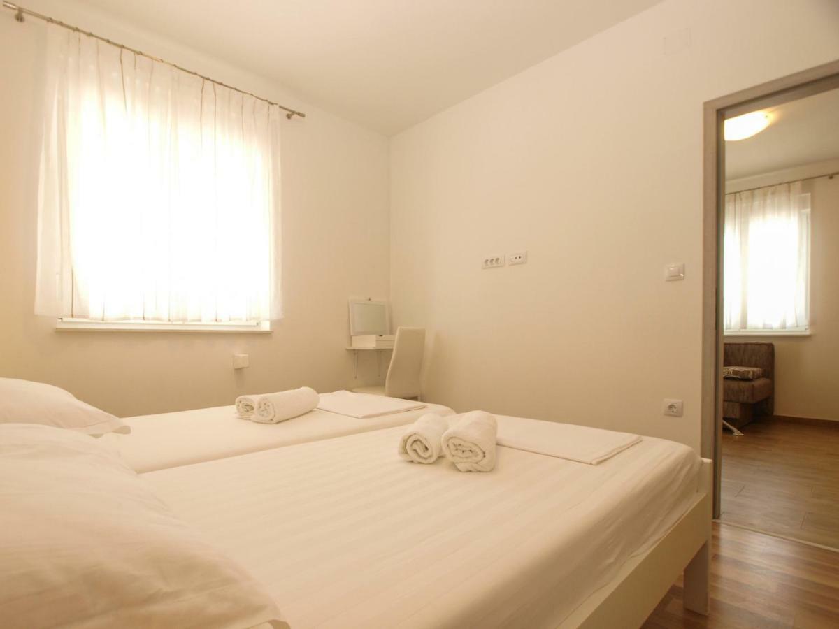 4 Stars Apartments-Pikula Fažana Eksteriør billede