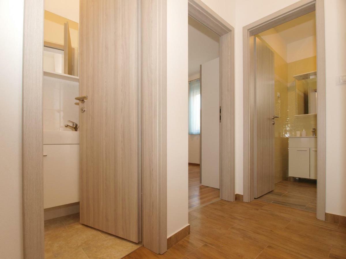 4 Stars Apartments-Pikula Fažana Eksteriør billede