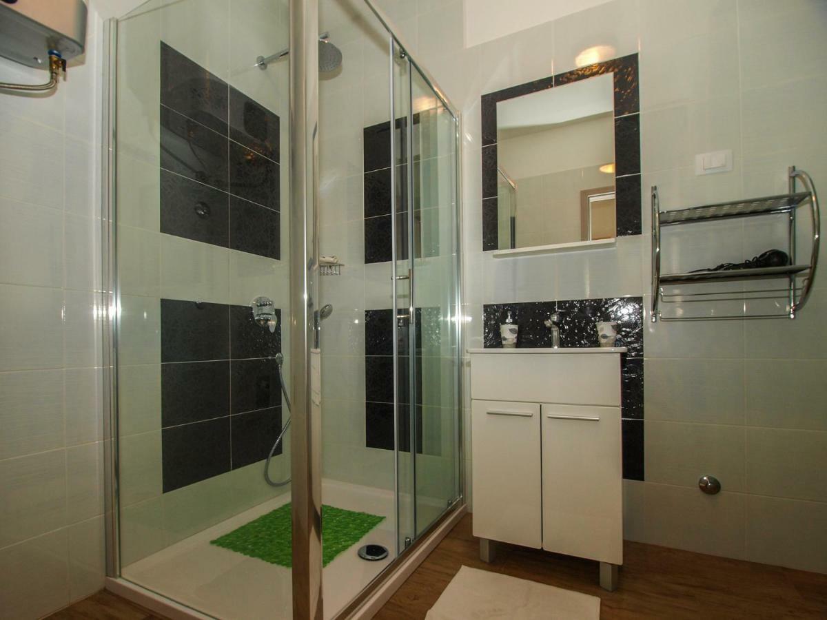 4 Stars Apartments-Pikula Fažana Eksteriør billede